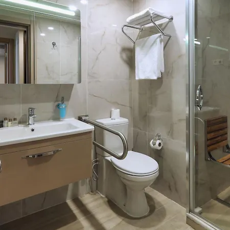 New Balturk Izmit Szálloda 4*